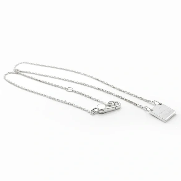 Brand New GUCCI Sterling Silver Square
Logo Necklace - Picture 5 of 8